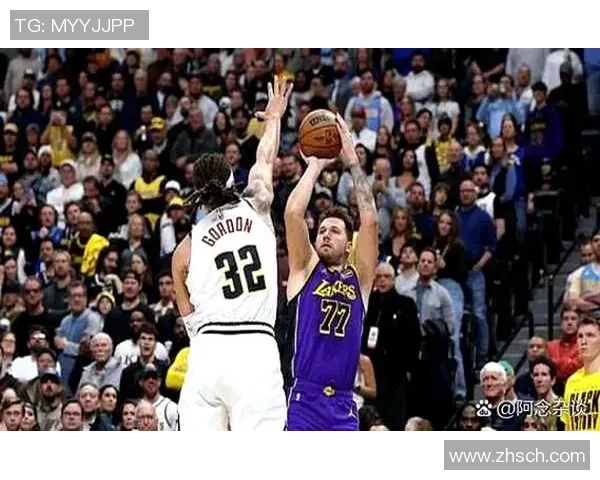 今天湖人对阵掘金比赛精彩回顾及最新比分分析